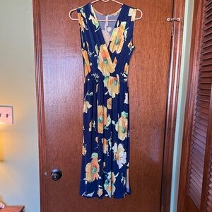 Gilli Navy Floral Maxi Dress